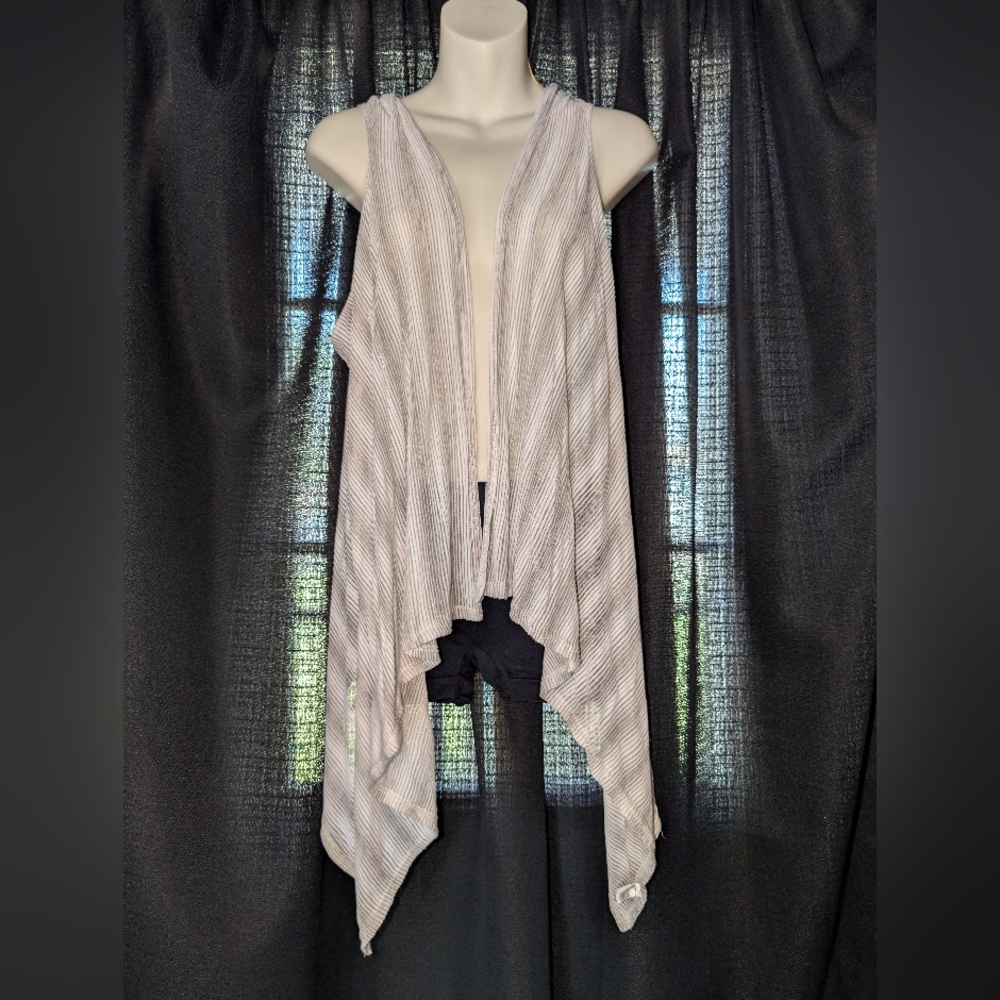 Striped Sleeveless Tunic Top